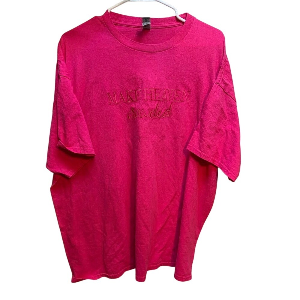Make Heaven Crowded Hot‎ Pink Embroidered T-Shirt Womens 2X Short Sleeve Tee
